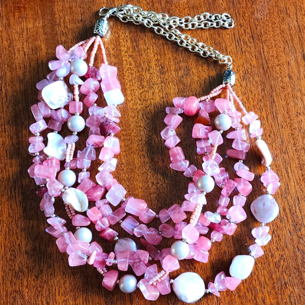 Laura Ashley coral pink pearlescent beaded statement necklace with gold-tone NEW